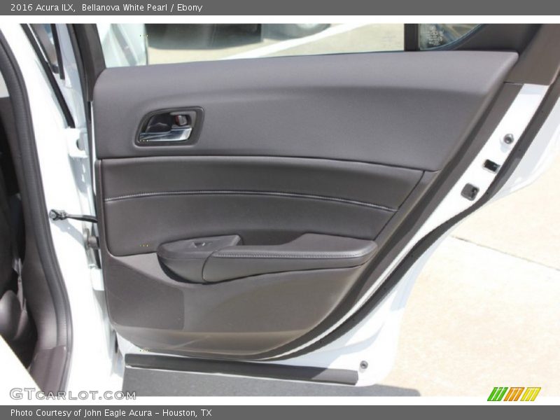 Bellanova White Pearl / Ebony 2016 Acura ILX