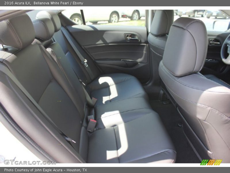 Bellanova White Pearl / Ebony 2016 Acura ILX