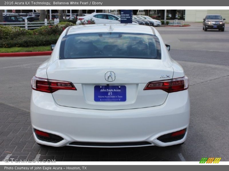 Bellanova White Pearl / Ebony 2016 Acura ILX Technology