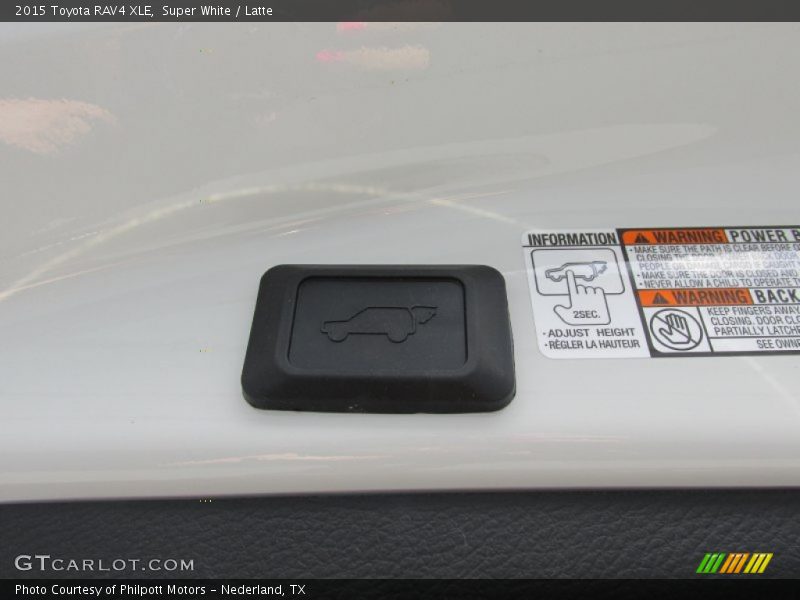 Super White / Latte 2015 Toyota RAV4 XLE