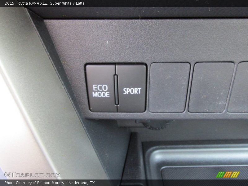 Super White / Latte 2015 Toyota RAV4 XLE