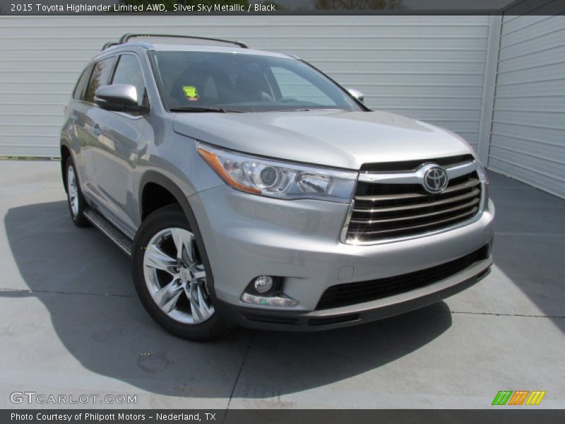 Front 3/4 View of 2015 Highlander Limited AWD