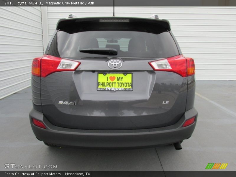 Magnetic Gray Metallic / Ash 2015 Toyota RAV4 LE