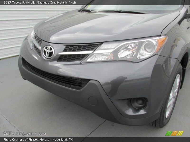 Magnetic Gray Metallic / Ash 2015 Toyota RAV4 LE