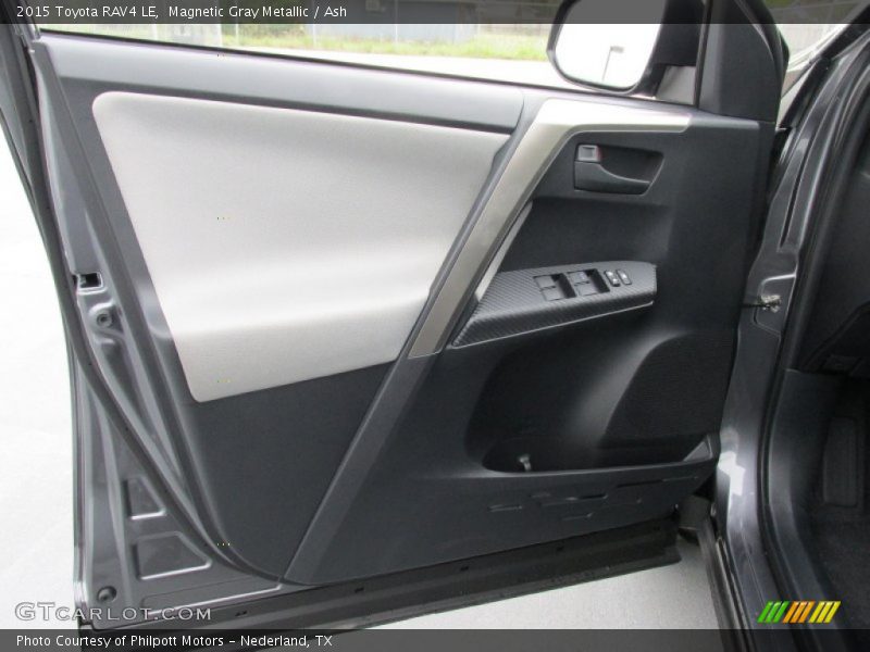 Magnetic Gray Metallic / Ash 2015 Toyota RAV4 LE