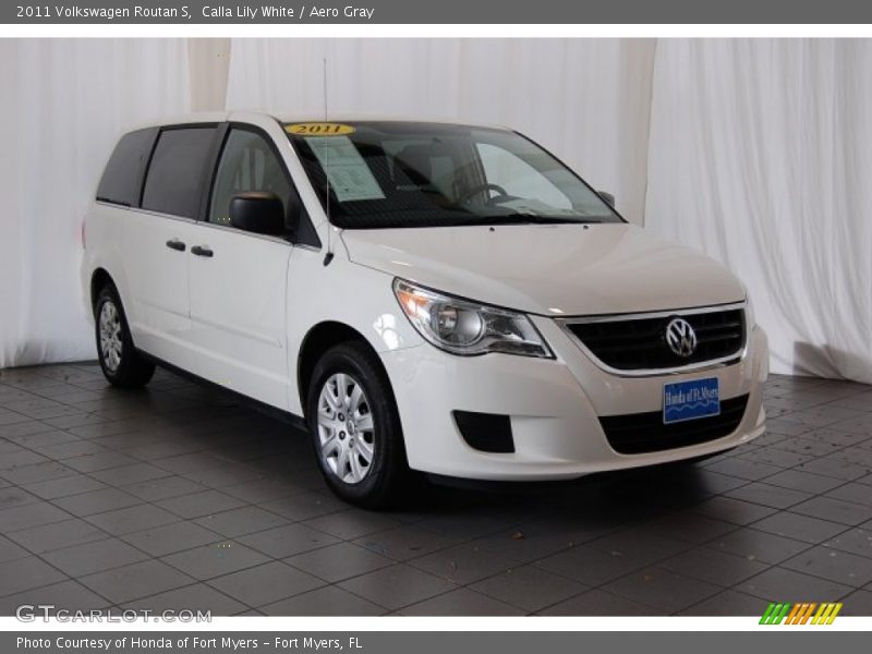 Calla Lily White / Aero Gray 2011 Volkswagen Routan S