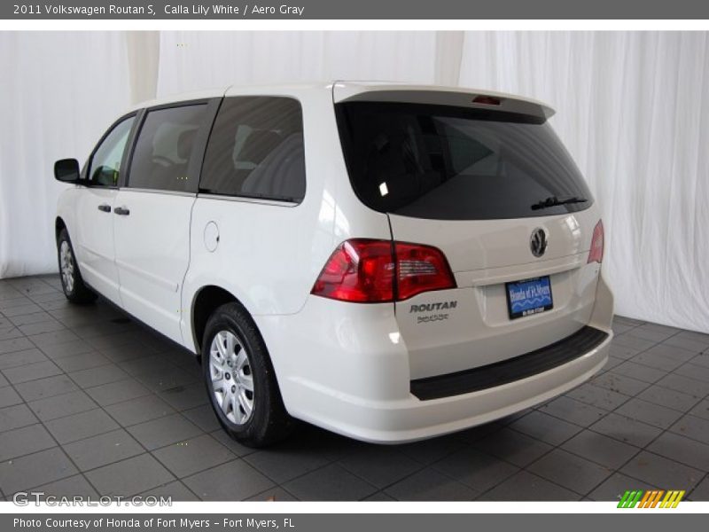 Calla Lily White / Aero Gray 2011 Volkswagen Routan S