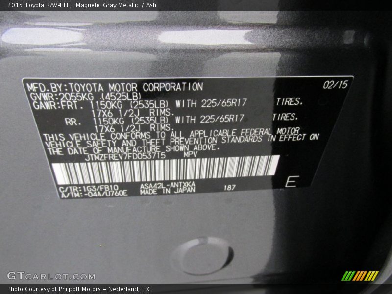 Magnetic Gray Metallic / Ash 2015 Toyota RAV4 LE