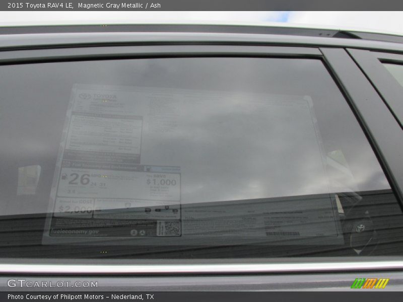 Magnetic Gray Metallic / Ash 2015 Toyota RAV4 LE