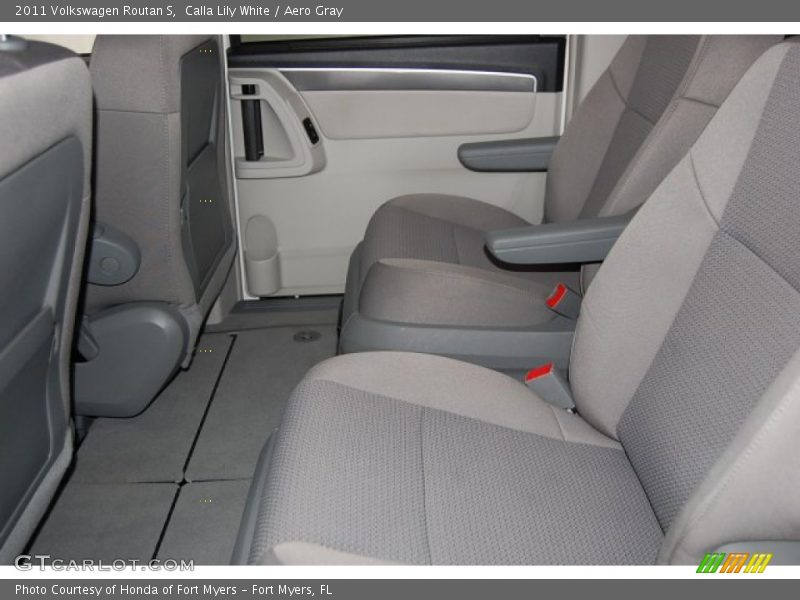 Calla Lily White / Aero Gray 2011 Volkswagen Routan S