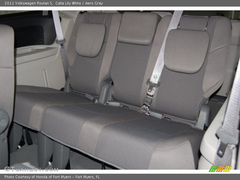 Calla Lily White / Aero Gray 2011 Volkswagen Routan S