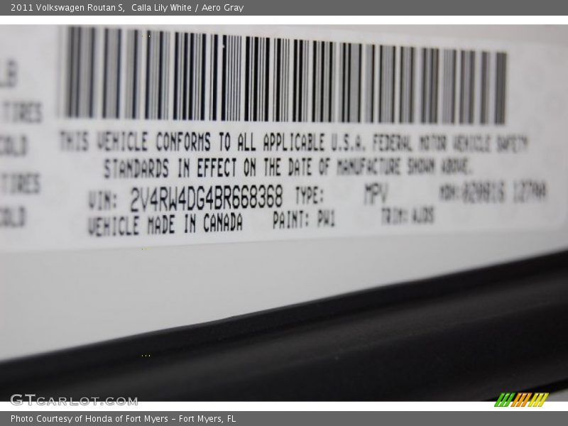 Calla Lily White / Aero Gray 2011 Volkswagen Routan S