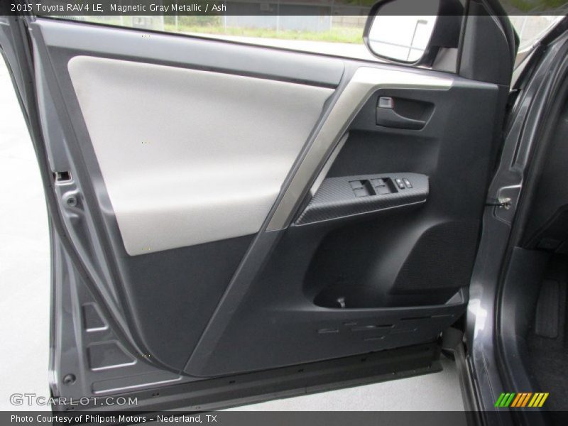 Magnetic Gray Metallic / Ash 2015 Toyota RAV4 LE