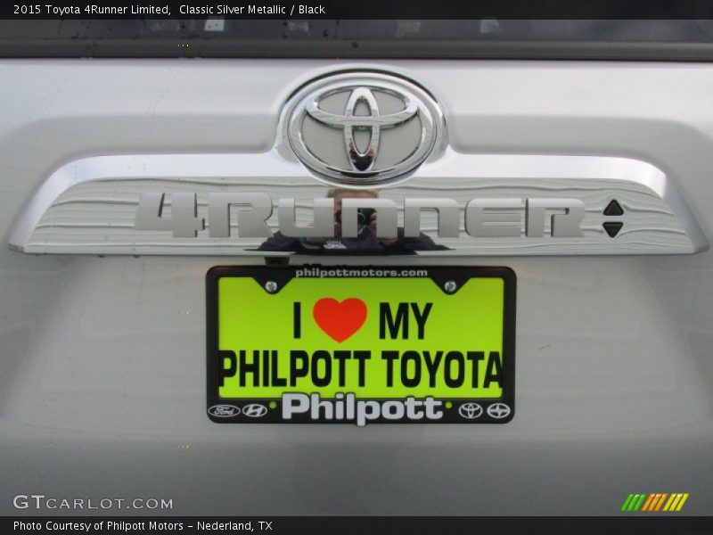 Classic Silver Metallic / Black 2015 Toyota 4Runner Limited