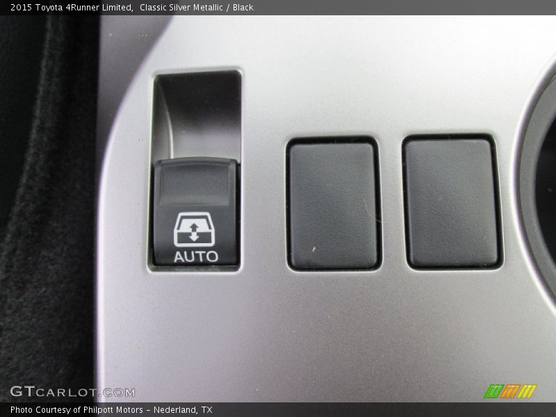 Classic Silver Metallic / Black 2015 Toyota 4Runner Limited