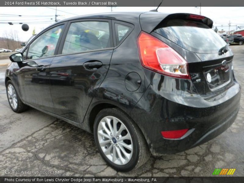 Tuxedo Black / Charcoal Black 2014 Ford Fiesta SE Hatchback
