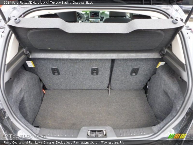 Tuxedo Black / Charcoal Black 2014 Ford Fiesta SE Hatchback