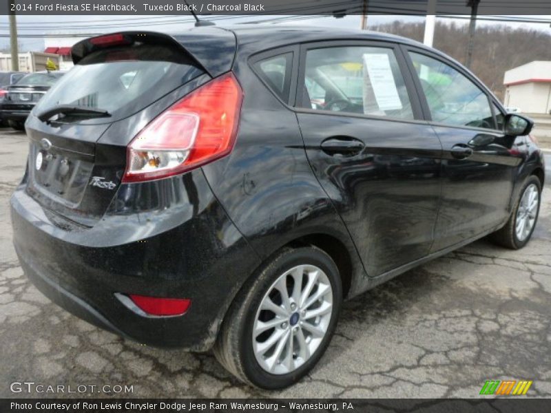 Tuxedo Black / Charcoal Black 2014 Ford Fiesta SE Hatchback