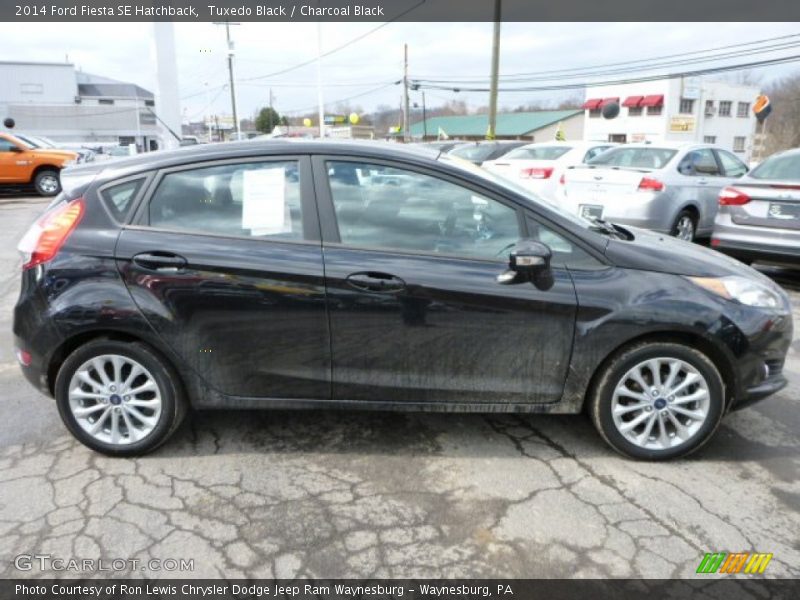Tuxedo Black / Charcoal Black 2014 Ford Fiesta SE Hatchback