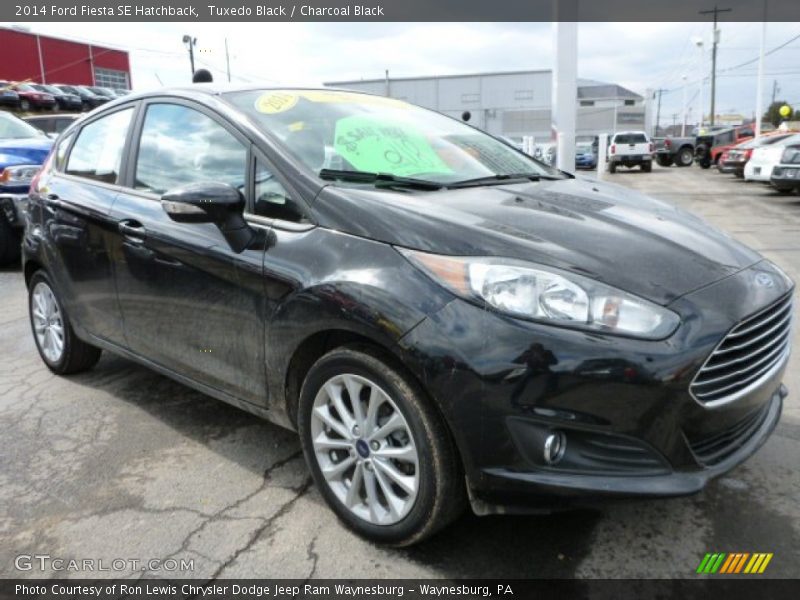 Tuxedo Black / Charcoal Black 2014 Ford Fiesta SE Hatchback