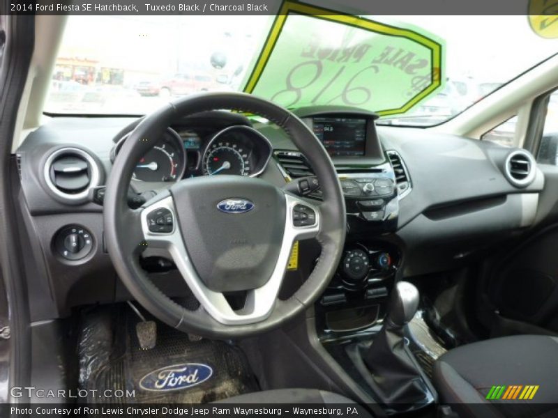 Tuxedo Black / Charcoal Black 2014 Ford Fiesta SE Hatchback