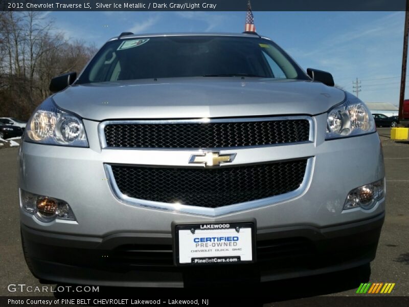 Silver Ice Metallic / Dark Gray/Light Gray 2012 Chevrolet Traverse LS