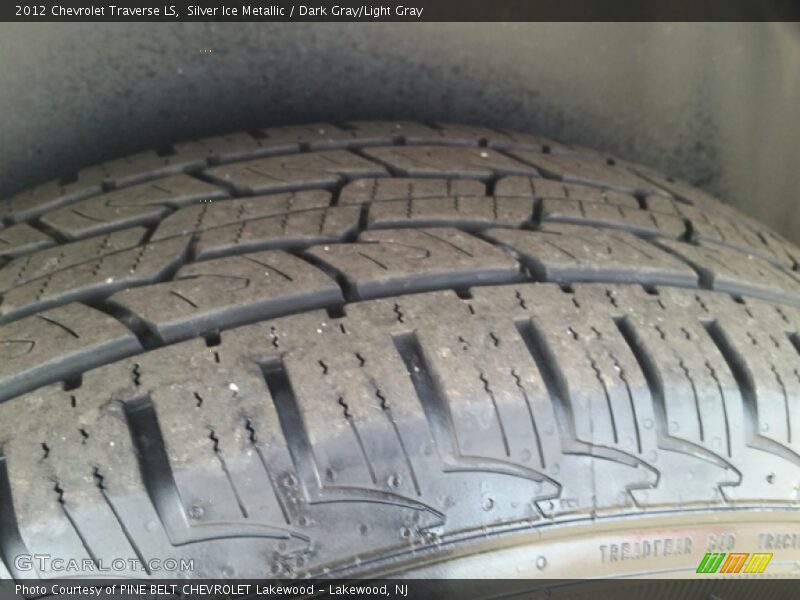 Silver Ice Metallic / Dark Gray/Light Gray 2012 Chevrolet Traverse LS