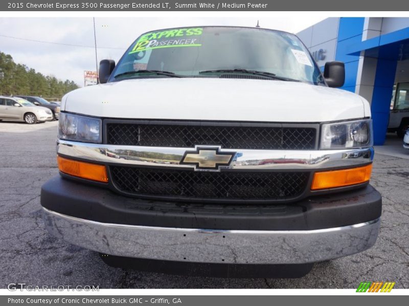 Summit White / Medium Pewter 2015 Chevrolet Express 3500 Passenger Extended LT