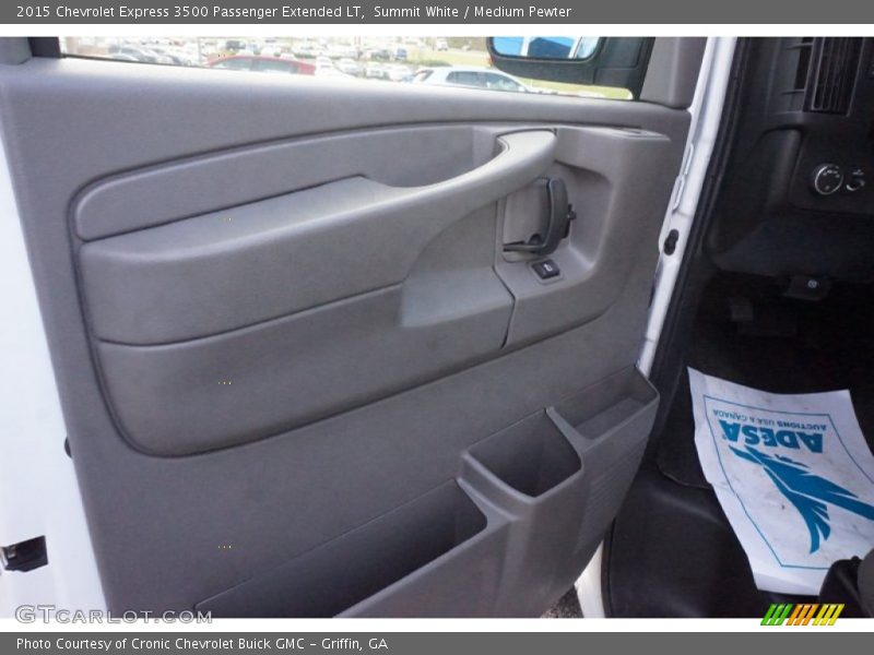 Summit White / Medium Pewter 2015 Chevrolet Express 3500 Passenger Extended LT