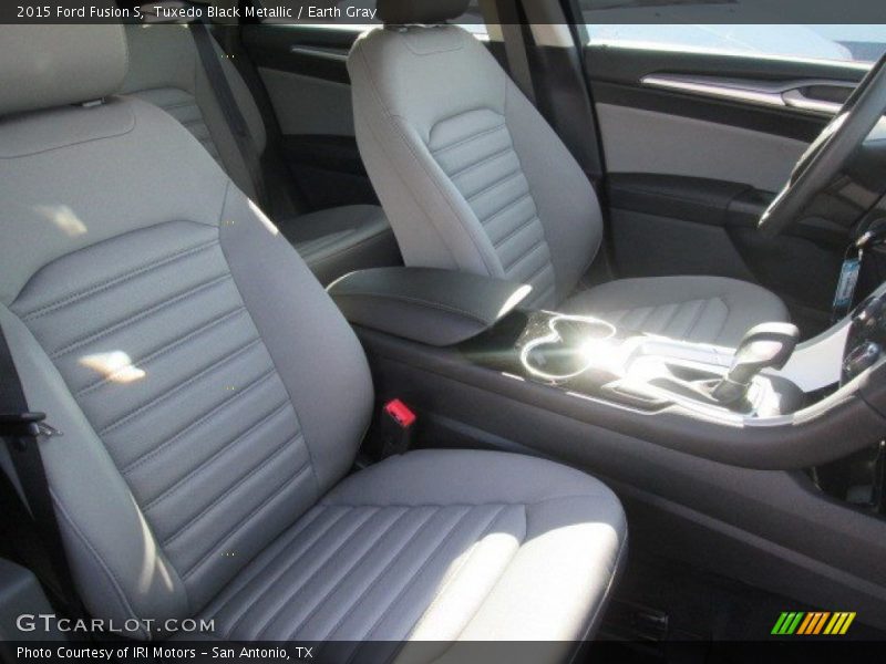 Tuxedo Black Metallic / Earth Gray 2015 Ford Fusion S