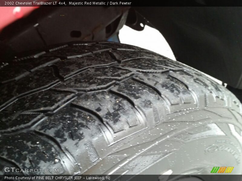 Majestic Red Metallic / Dark Pewter 2002 Chevrolet TrailBlazer LT 4x4