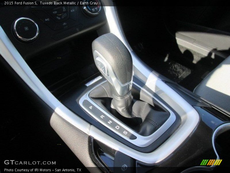 Tuxedo Black Metallic / Earth Gray 2015 Ford Fusion S