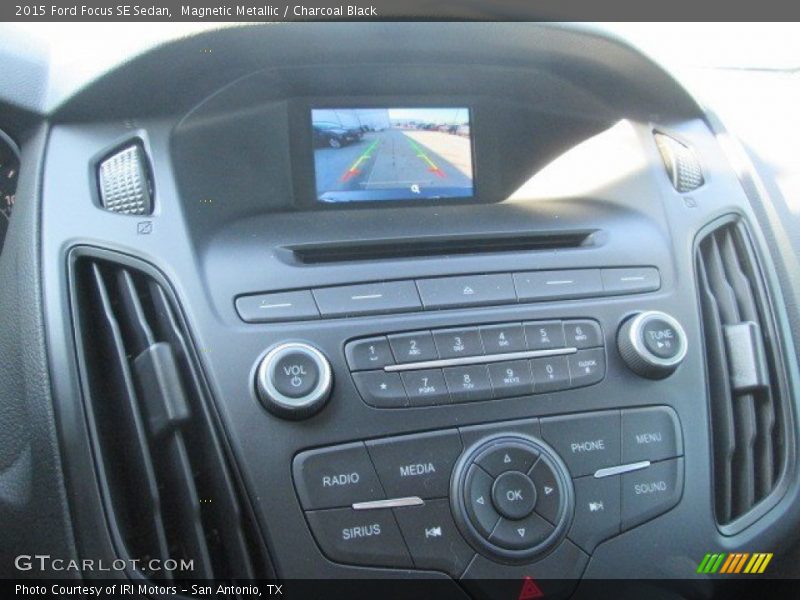 Magnetic Metallic / Charcoal Black 2015 Ford Focus SE Sedan
