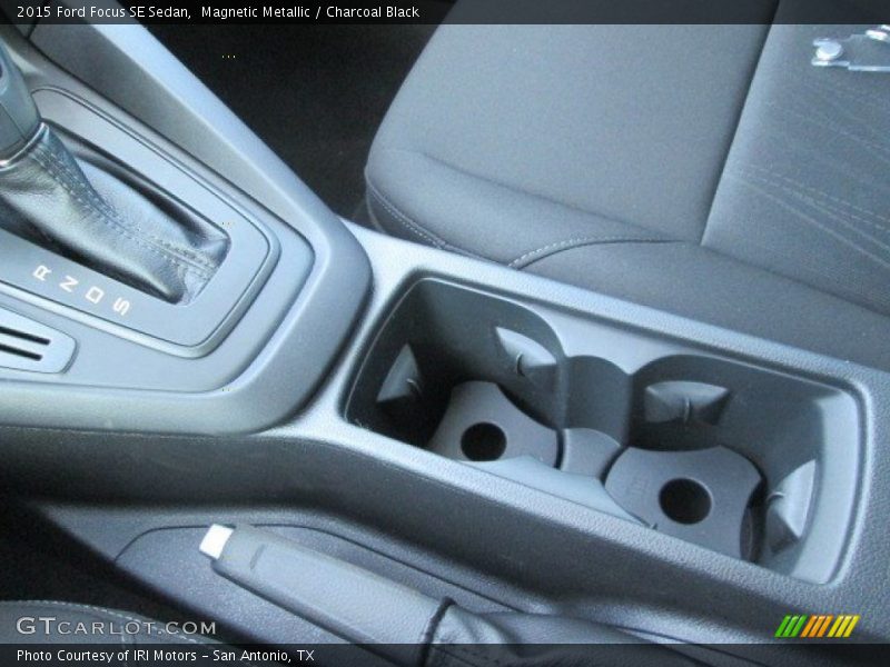 Magnetic Metallic / Charcoal Black 2015 Ford Focus SE Sedan