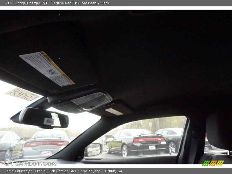 Redline Red Tri-Coat Pearl / Black 2015 Dodge Charger R/T