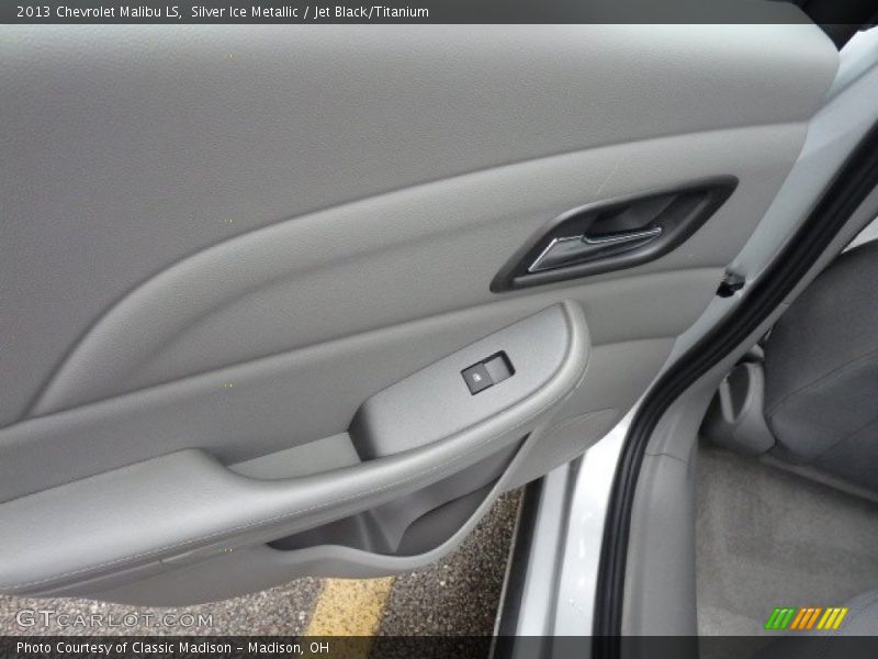 Silver Ice Metallic / Jet Black/Titanium 2013 Chevrolet Malibu LS