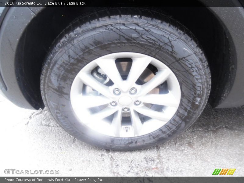Blaze Blue / Satin Black 2016 Kia Sorento LX
