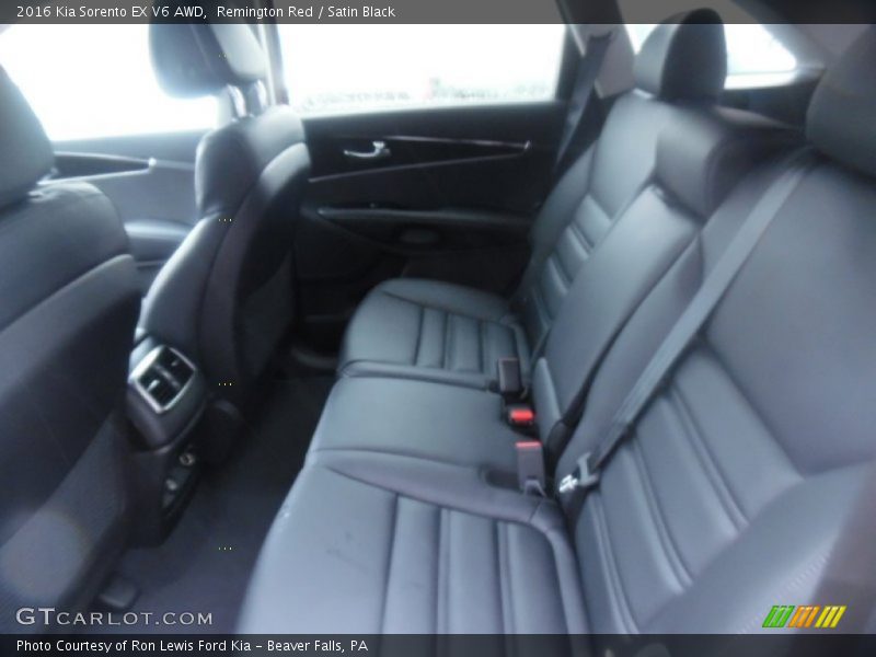 Rear Seat of 2016 Sorento EX V6 AWD