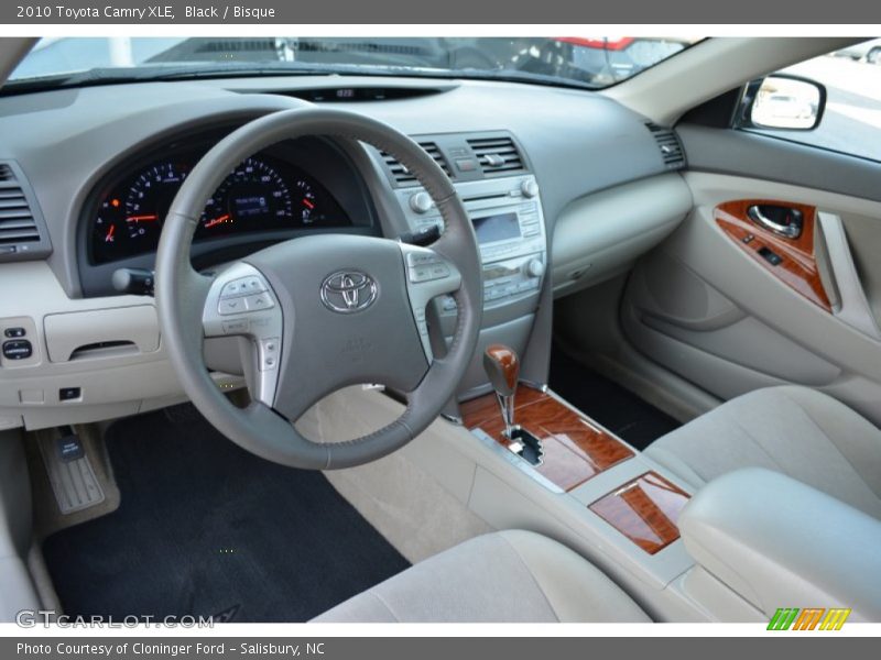 Black / Bisque 2010 Toyota Camry XLE