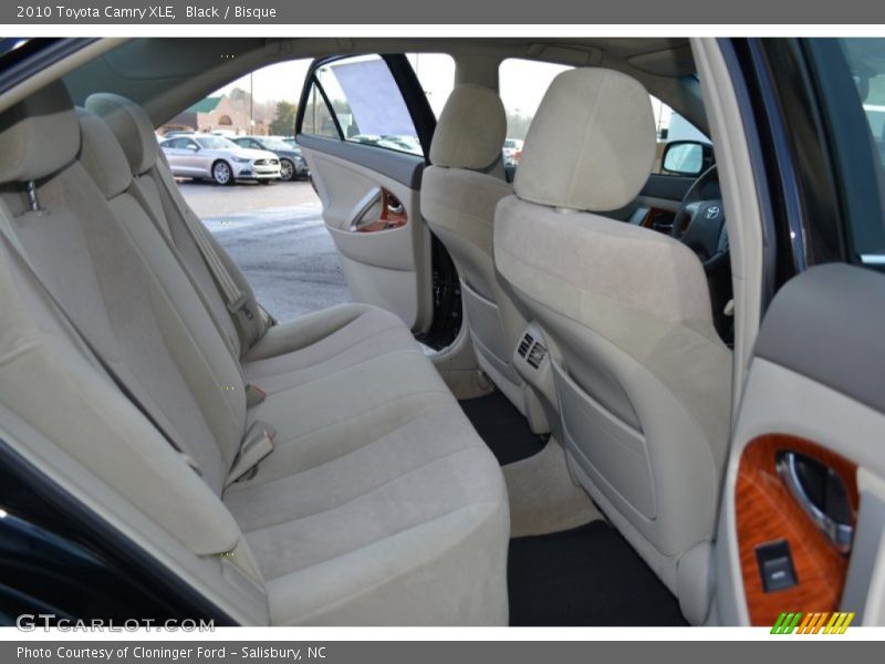 Black / Bisque 2010 Toyota Camry XLE