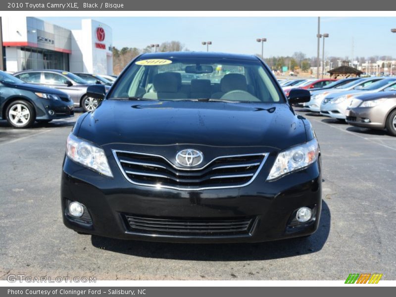 Black / Bisque 2010 Toyota Camry XLE