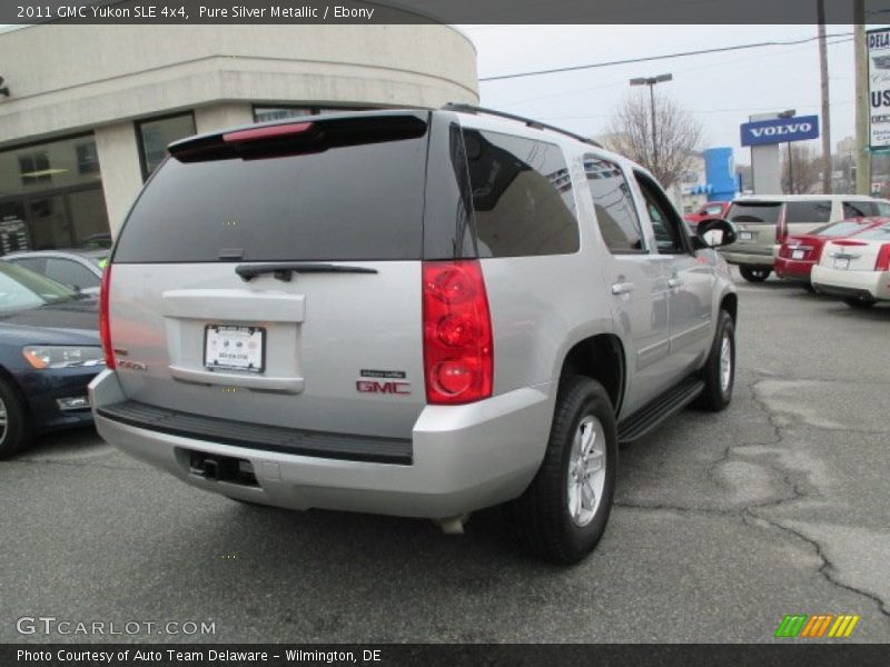Pure Silver Metallic / Ebony 2011 GMC Yukon SLE 4x4