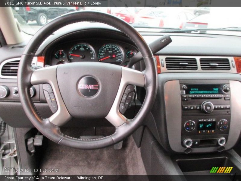 Pure Silver Metallic / Ebony 2011 GMC Yukon SLE 4x4