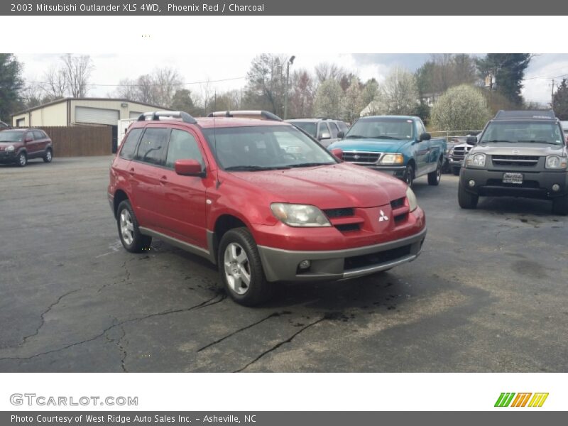 Front 3/4 View of 2003 Outlander XLS 4WD