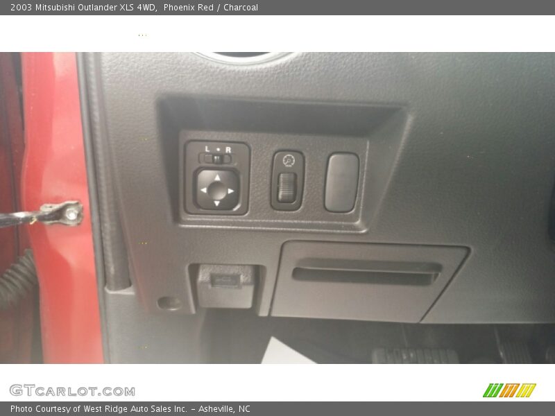 Phoenix Red / Charcoal 2003 Mitsubishi Outlander XLS 4WD