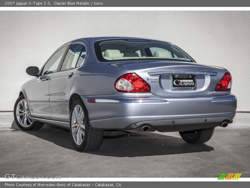 Glacier Blue Metallic / Ivory 2007 Jaguar X-Type 3.0