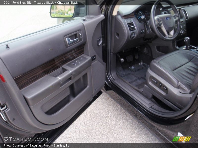 Tuxedo Black / Charcoal Black 2014 Ford Flex SEL