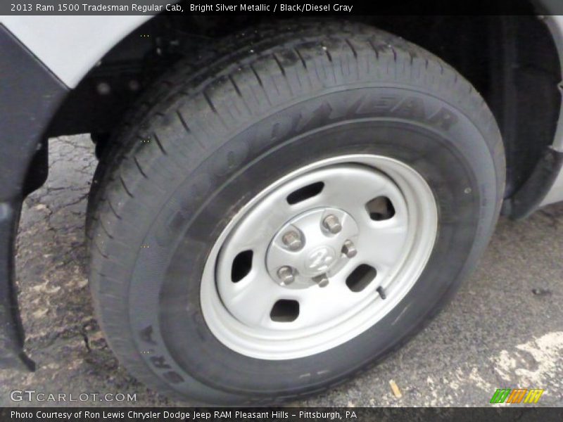 Bright Silver Metallic / Black/Diesel Gray 2013 Ram 1500 Tradesman Regular Cab