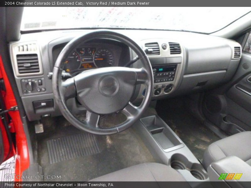 Victory Red / Medium Dark Pewter 2004 Chevrolet Colorado LS Extended Cab