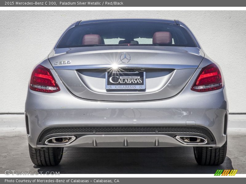 Paladium Silver Metallic / Red/Black 2015 Mercedes-Benz C 300